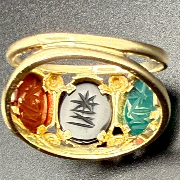 ✨ Vintage 14K Gold Egyptian Scarab Ring | Onyx, Jade & Carnelian✨ - Picture 3 of 8